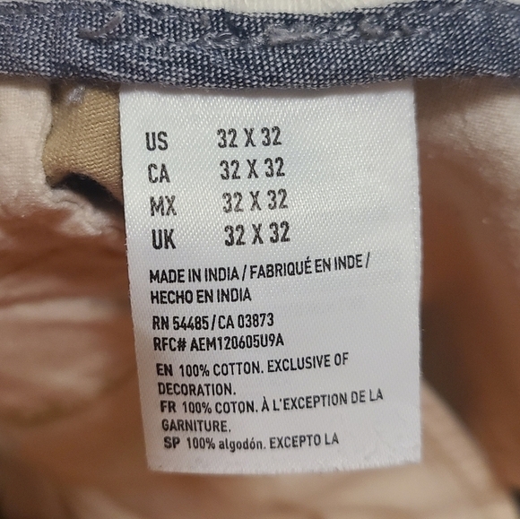 American Eagle Men's Relaxed Straight Leg & Flat Front Chino Pants w/ Pockets - Picture 4 of 7